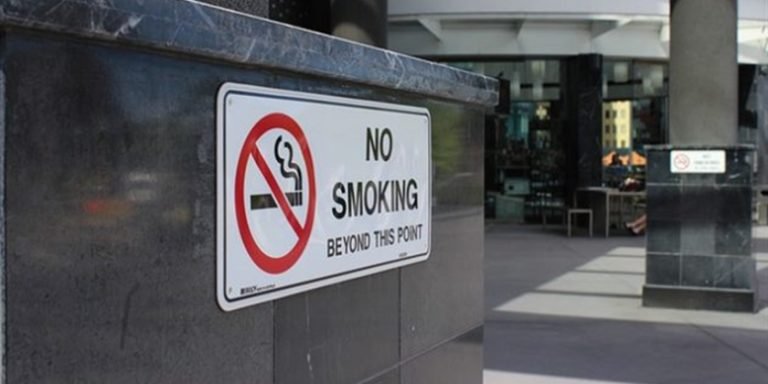 Japan Bans Smoking Inside Restaurants and Bars,not include E-cigarettes