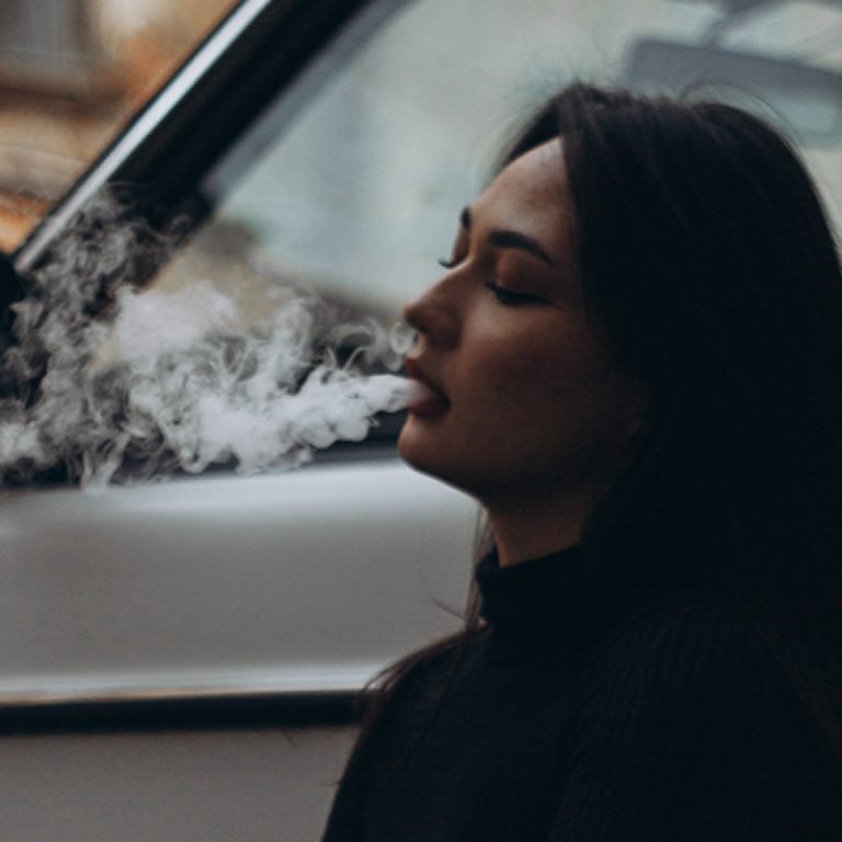 How to Hide Vape Smell in 8 Ways
