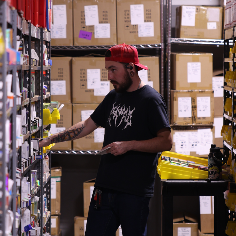 VapeOrdr global warehouse with large inventory of branded vaping products VapeOrdr global warehouse with large inventory of branded vaping products