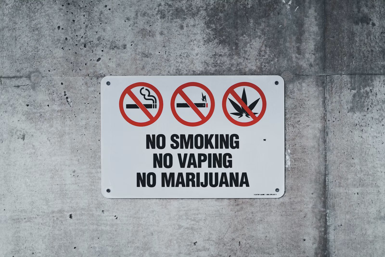 Image illustrating safety symbols and concerns related to vaping Image illustrating safety symbols and concerns related to vaping
